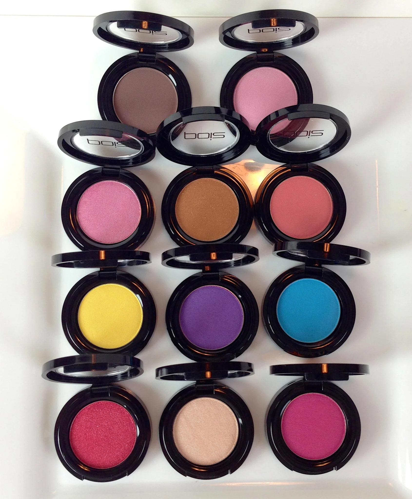 Dazzle Me (eyeshadow) - Image 4
